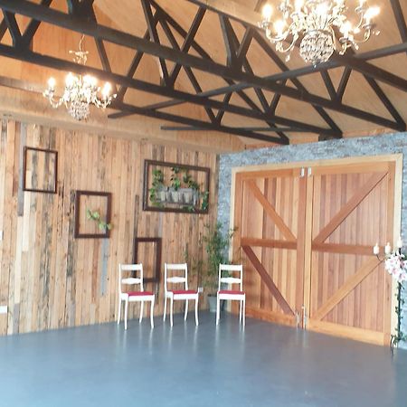 אואהמרו Accommodation At Lakeside מראה חיצוני תמונה